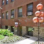 Lennox C402 Peaceful & Perfect Private 1-Br