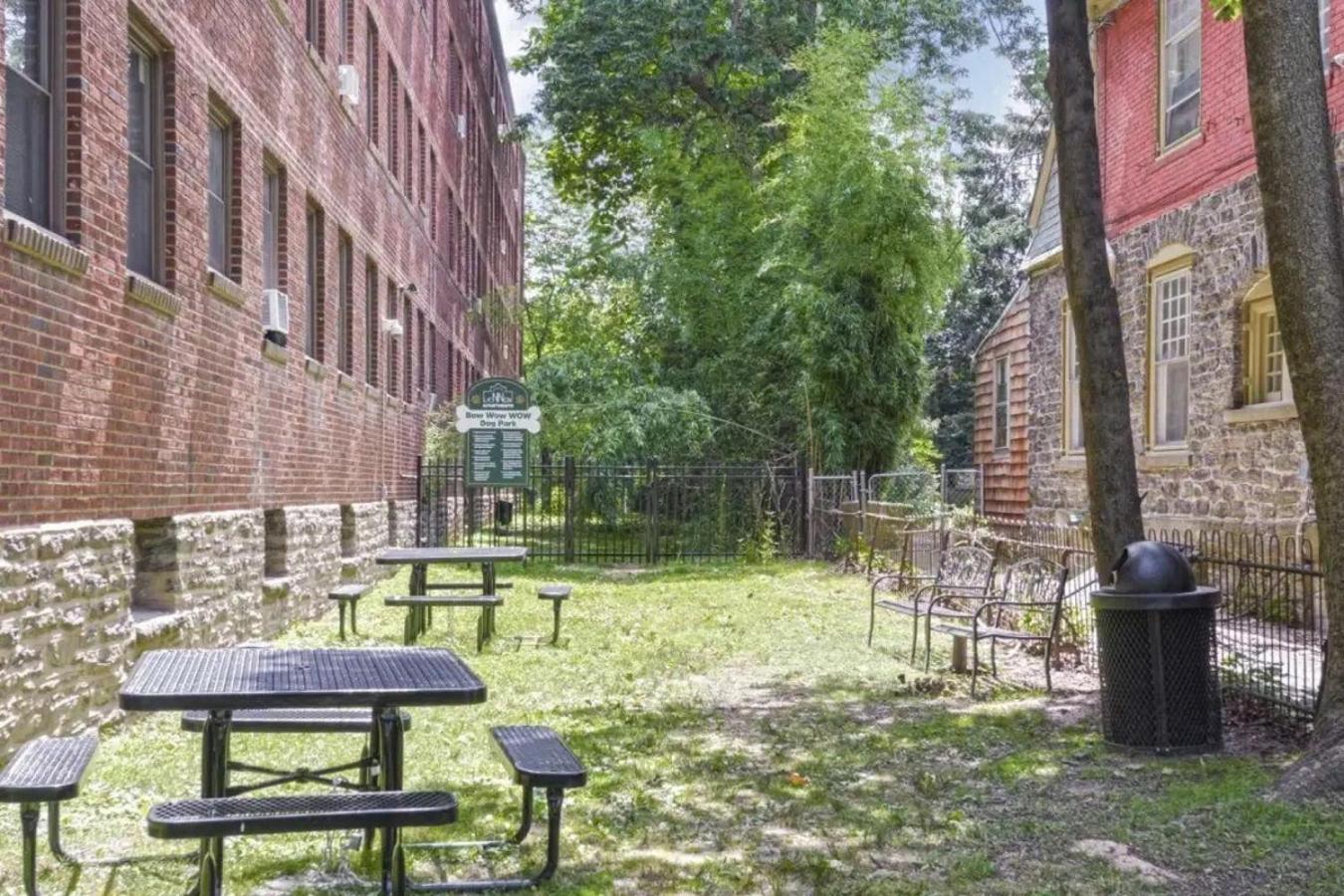 Lennox C402 Peaceful & Perfect Private 1-br Philadelphia