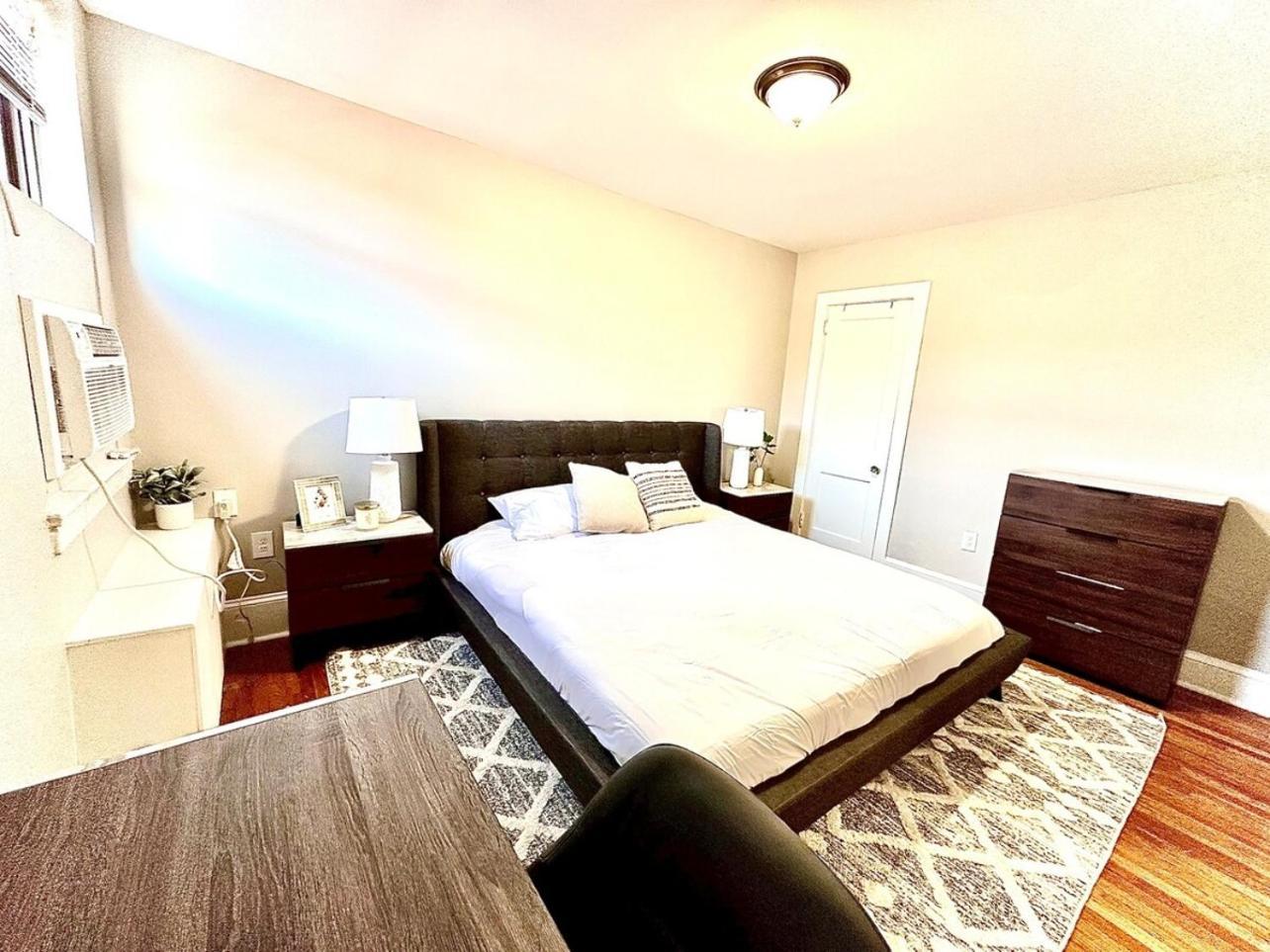 Lennox C402 Peaceful & Perfect Private 1-br