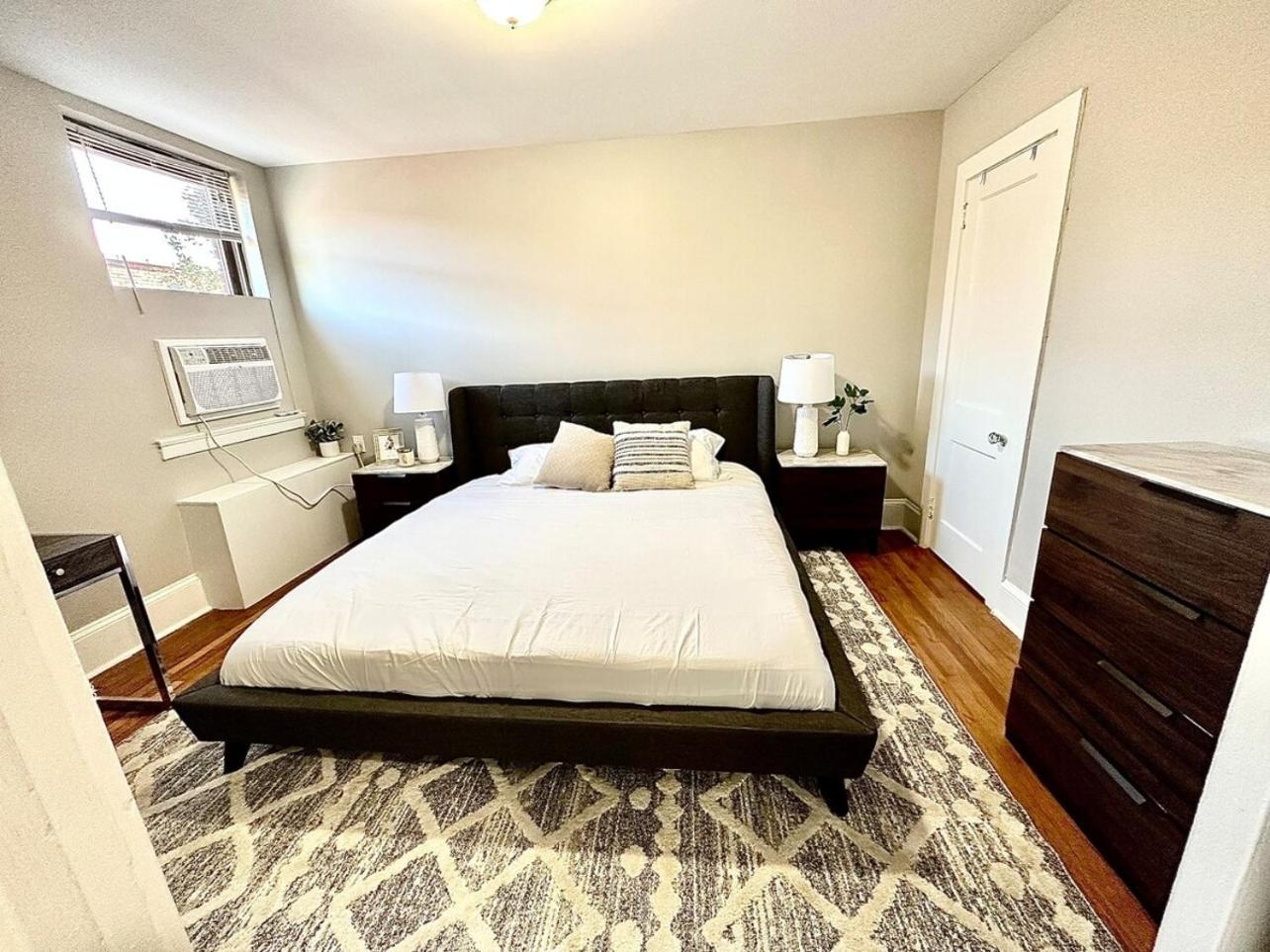 Apartment Lennox C402 Peaceful & Perfect Private 1-br